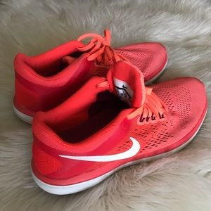 Women’s Nike Flex Run